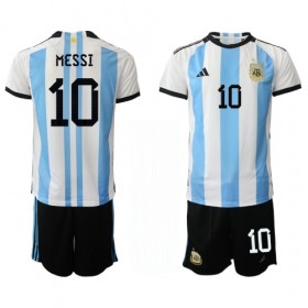 Camisola Argentina Lionel Messi 10 Criança 1º Equipamento Mundial 2022 Manga Curta